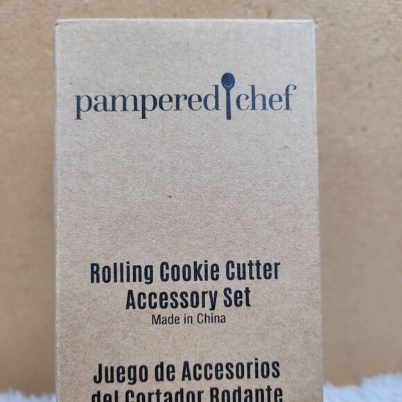 Pampered Chef Rolling Cookie Cutter Accessory Set #100024 - Picture 2 of 6